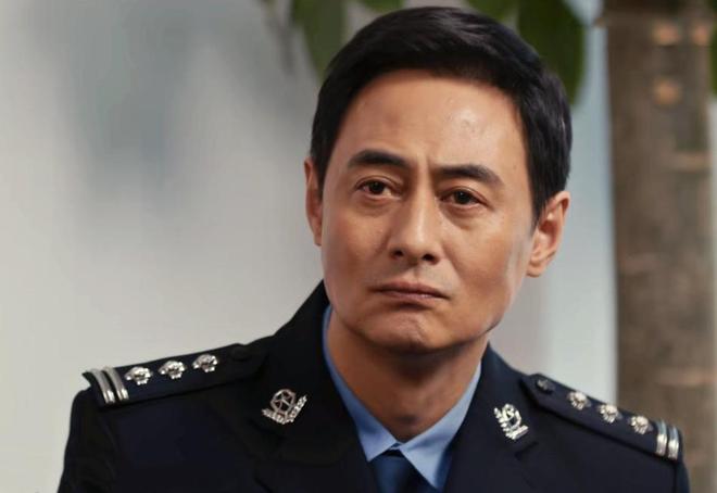 头现身才知洪亮的结局已写好了《以法之名》雷广发惨死三巨